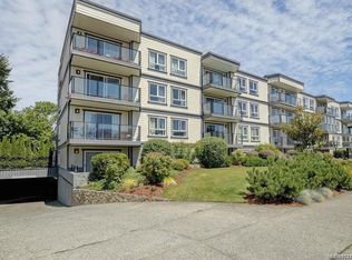 1024 Fairfield Rd #204, Victoria, BC V8V3A5