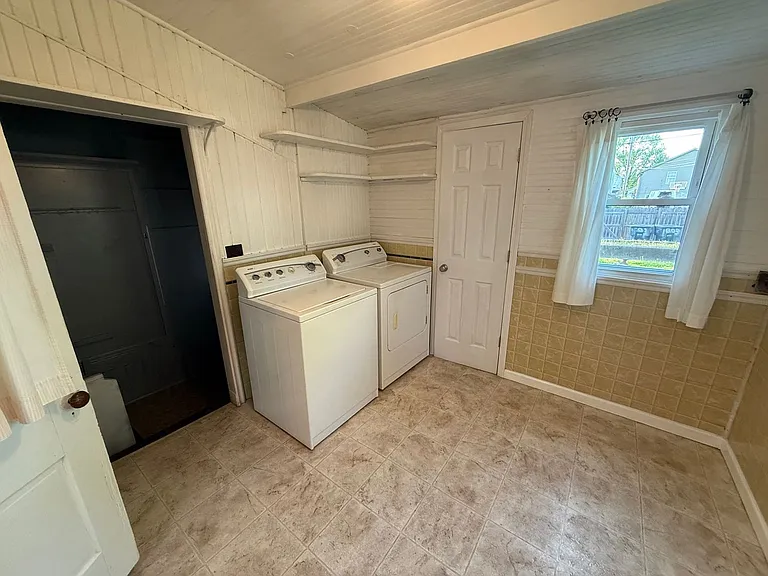1603 E Oak St #1 — Photo 9