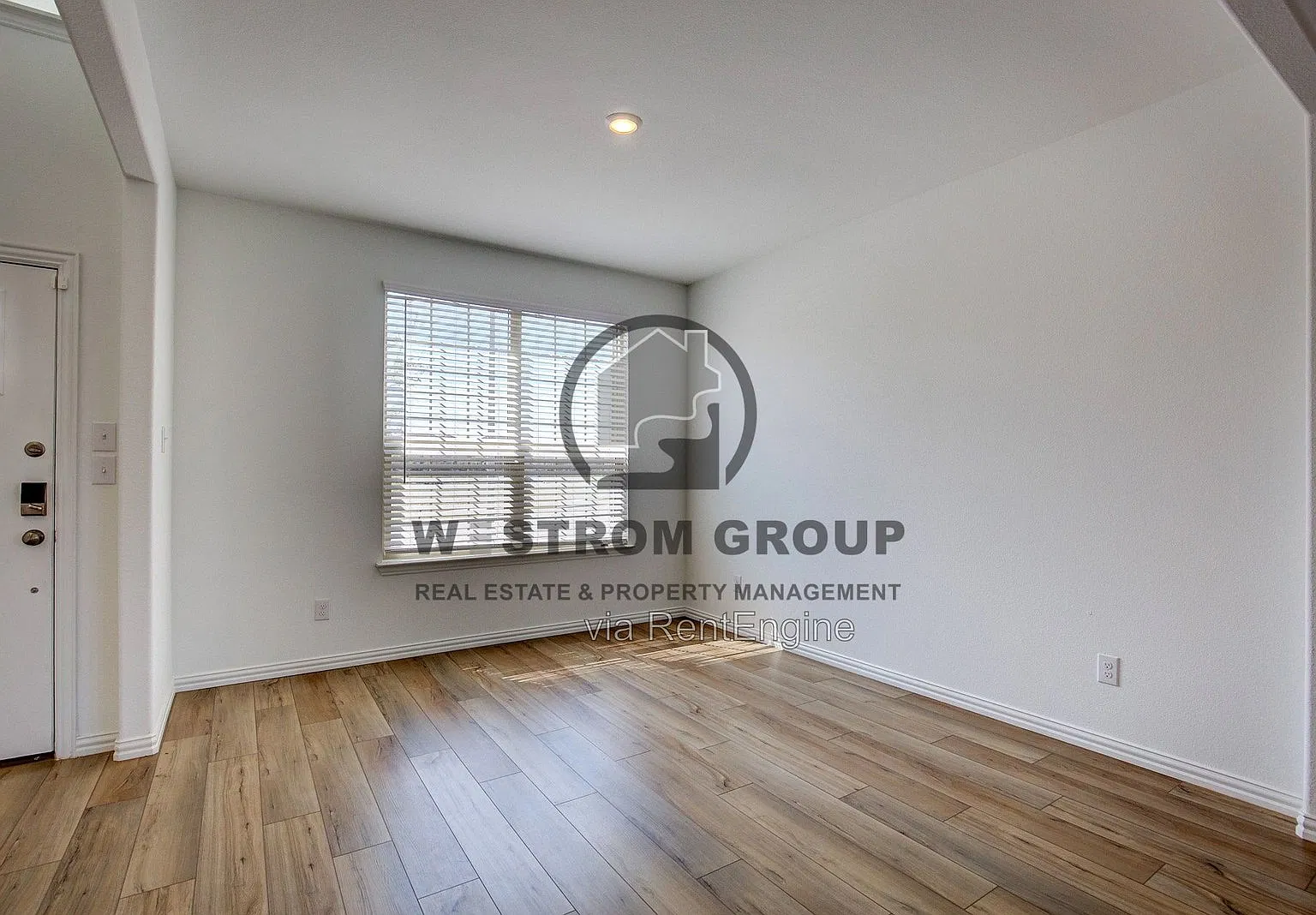 4 bed, 3.0 bath, 2128 sqft, $2,395 — Photo 4