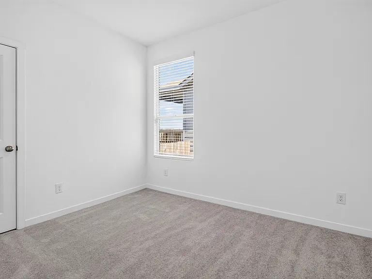 415 Kayden Ct — Photo 20