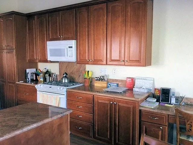 10665 Cherry Hills Dr — Photo 18