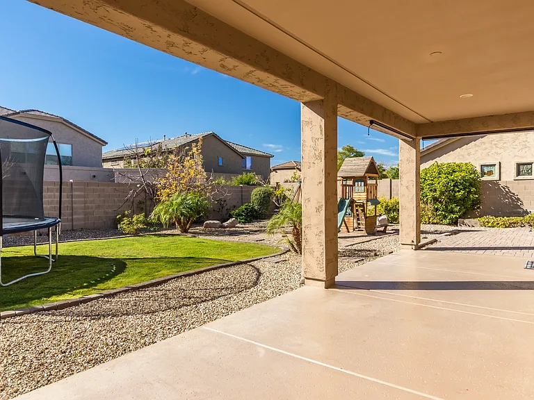 5733 W Plum Rd — Photo 36
