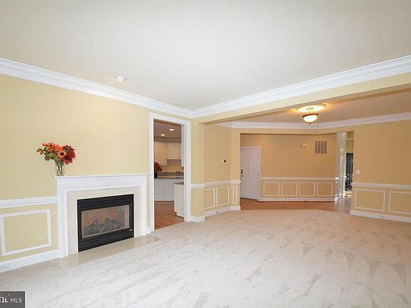 4th image of 1823 Hyden Pl