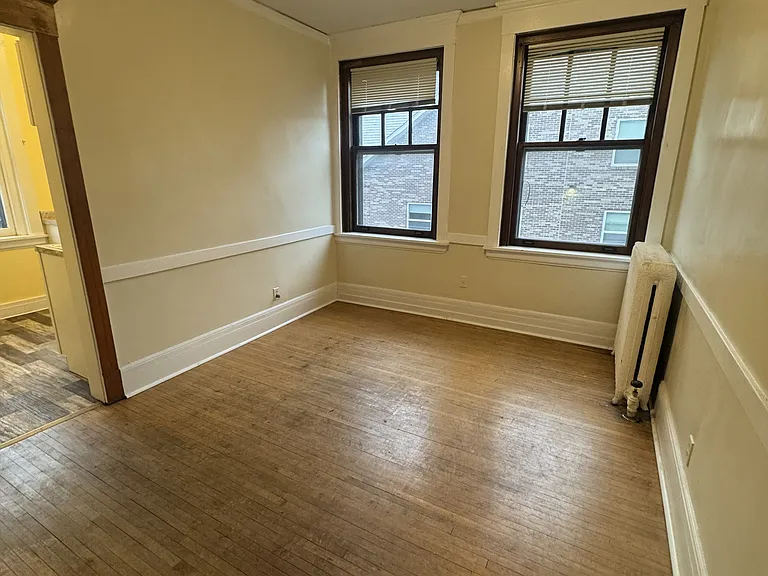 115 N 8th Ave E #11 — Photo 5