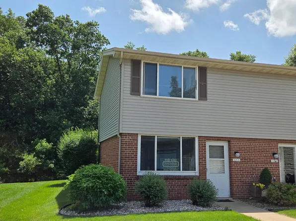 929 S West Ct APT A, Appleton, WI 54915