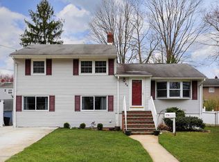 94 Linden Ave, Red Bank, NJ 07701