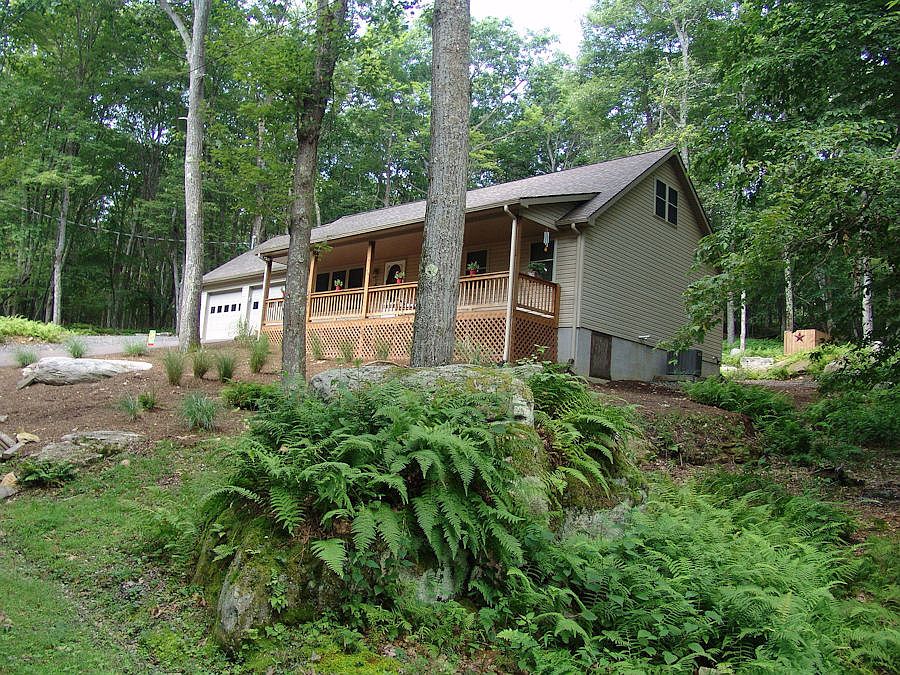 1st image of 263 Woodbine Dr