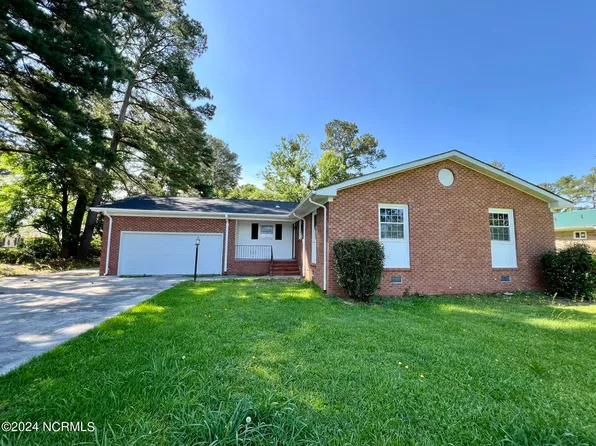 710 W Wards Bridge Road, Warsaw, NC 28398