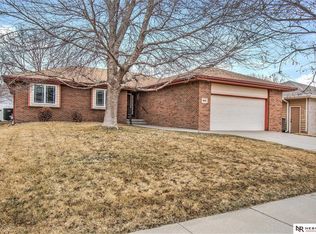 1800 Indigo Rd, Lincoln, NE 68521