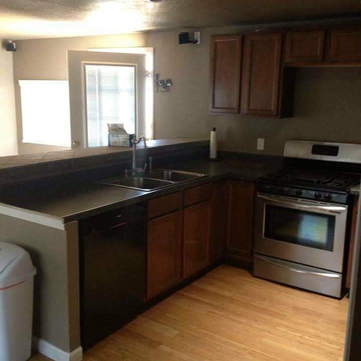 1st image of 10925 Desert View Ln