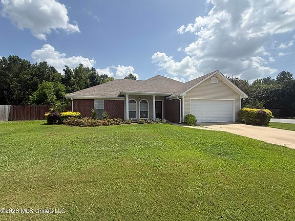 3rd image of 200 Crosscreek Dr