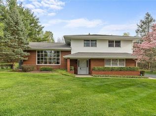 6 Ridgeway Loop, Warwick, NY 10990