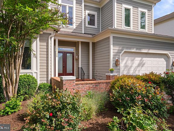 4th image of 3122 Elmendorf Dr