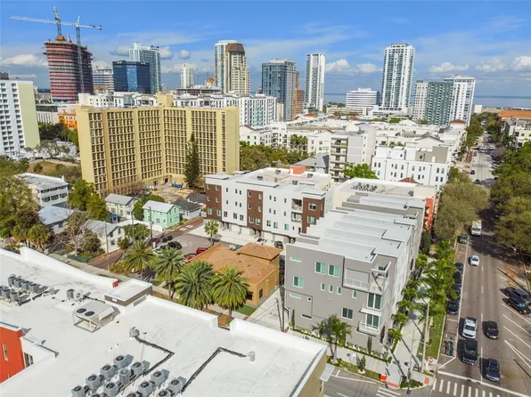 370 6th St S, Saint Petersburg, FL 33701