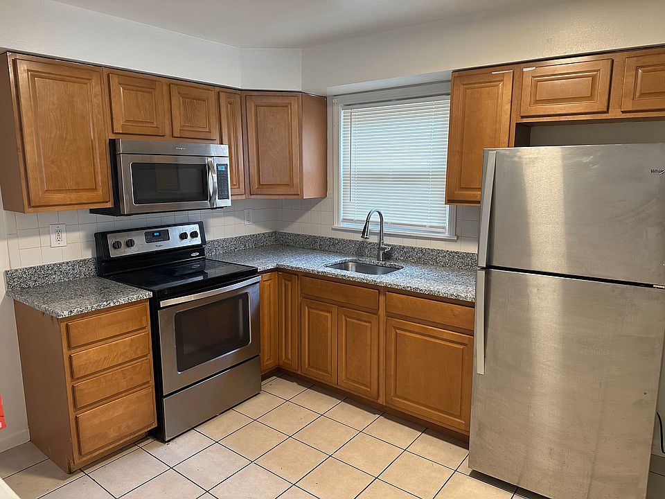 2nd image of 2350 Wengler Ave