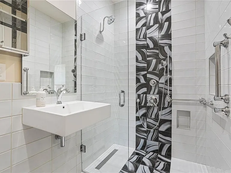 7 Whitewater Trl NW — Photo 33