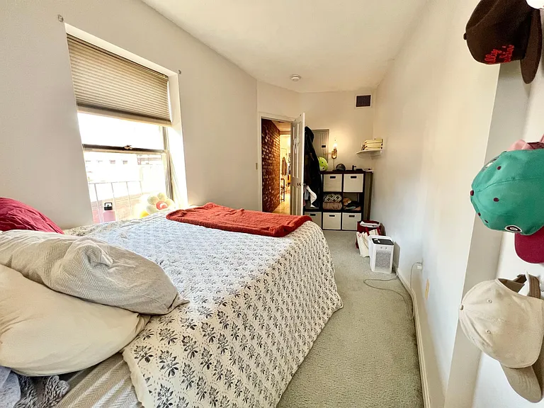 187 North St #8 — Photo 9