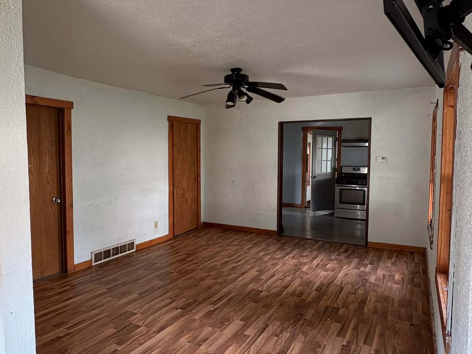 2 bed, 768 sqft, $850 — Photo 3