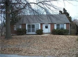 6607 NW Quail Run Dr, Kansas City, MO 64152