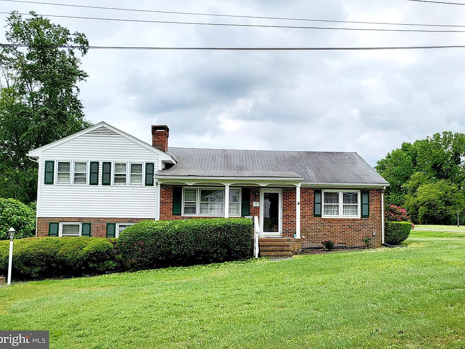1st image of 17 W Morgan Ln