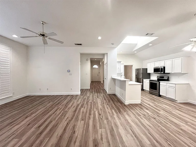 6816 Forest Hills Dr — Photo 17