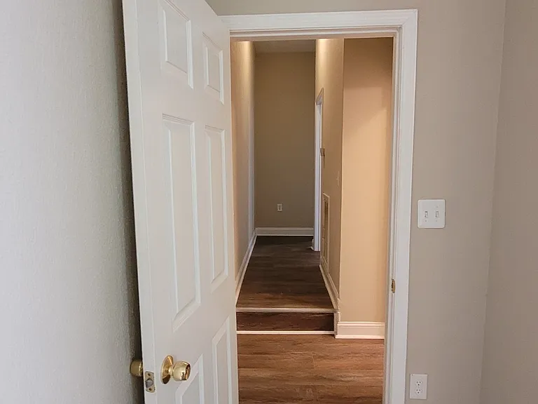 1005 Edmondson Ave — Photo 11