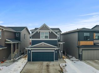 353 E Herron Mews NE, Calgary, AB T3P 1Y7