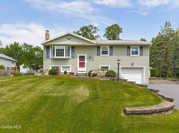 47 Comely Lane, Latham, NY 12110