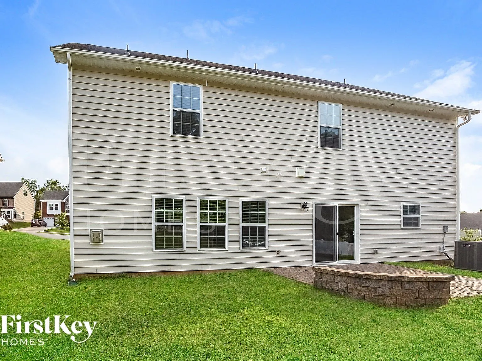 4 bed, 2.5 bath, 2816 sqft, $3,600 — Photo 1