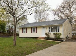 108 Commodore Rd, Manahawkin, NJ 08050