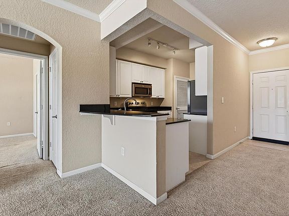 4th image of 8539 Gate Pkwy W Unit 9423