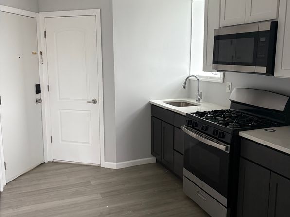 17 Teaneck Rd APT 4A