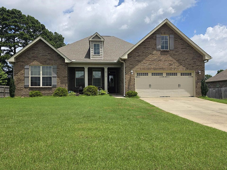 1st image of 513 Foxridge Dr SW