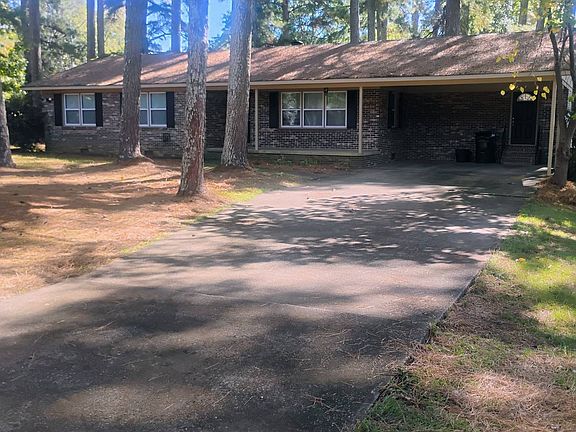 3rd image of 425 Campground Cir