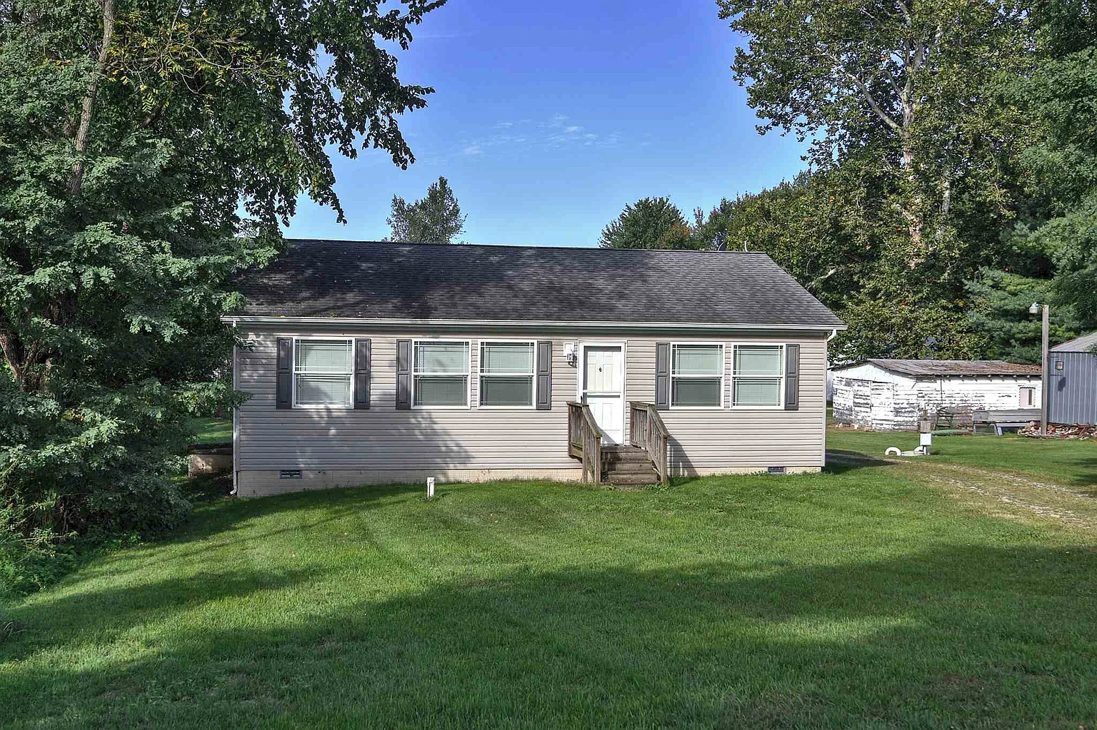 1140 S 525 E photo 1