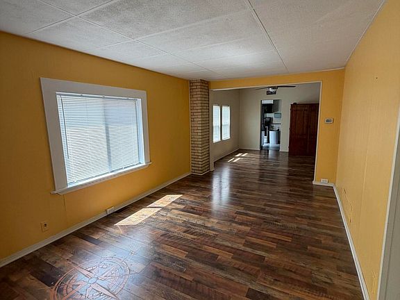 3rd image of 5917 316th St