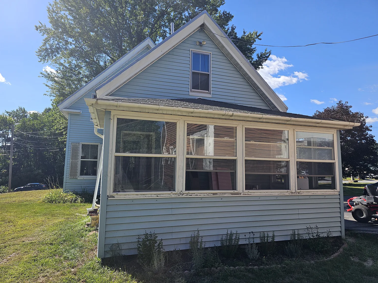 4 bed, 1228 sqft, $2,500 — Photo 2
