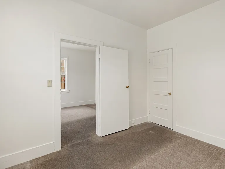811 W Grand Ave #A — Photo 12