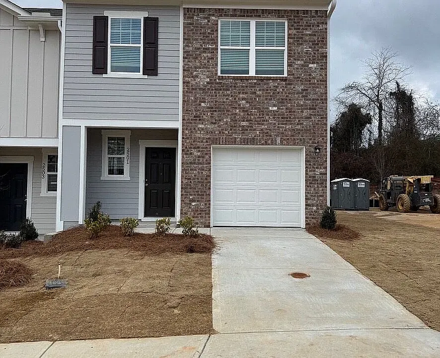 3 bed, 1500 sqft, $2,350 — Photo 1