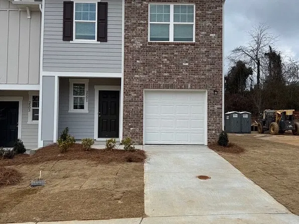2501 Heron Ct, Atlanta, GA 30331