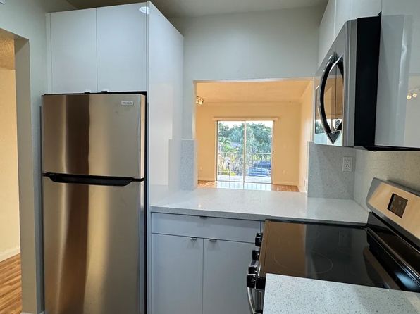 10851 SW 2nd St APT K307