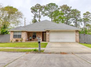711 Waters View Dr, Biloxi, MS 39532