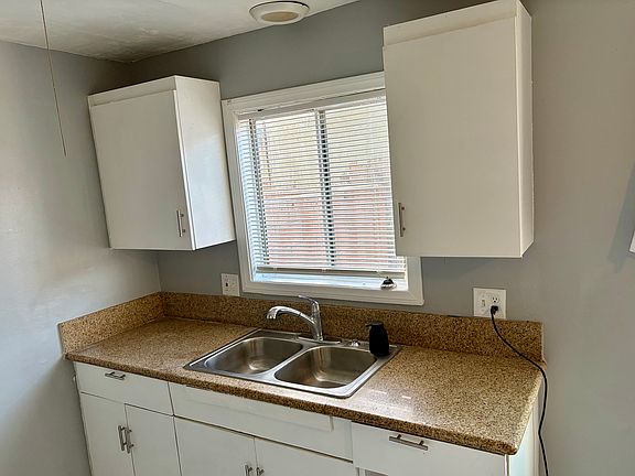 4th image of 9081 Juniper Ave #4