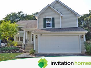 475 Lexington Ln, Grayslake, IL