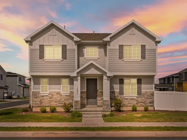 1592 W Parkview Dr, Syracuse, UT 84075