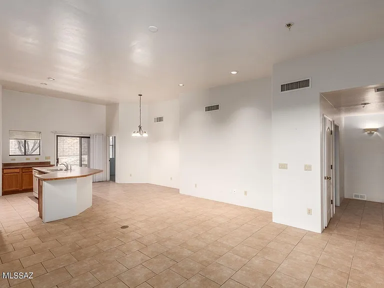 3158 N Avenida Del Clarin #TILES — Photo 28