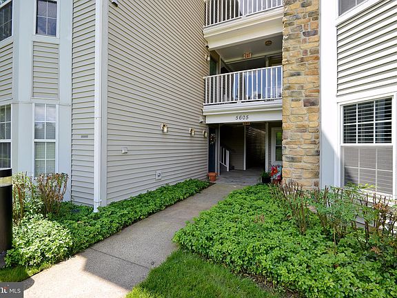 3rd image of 5605 Willoughby Newton Dr Unit 24