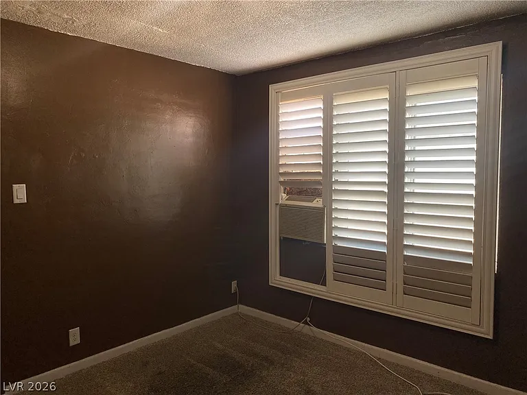409 W Van Buren Ave #1 — Photo 4