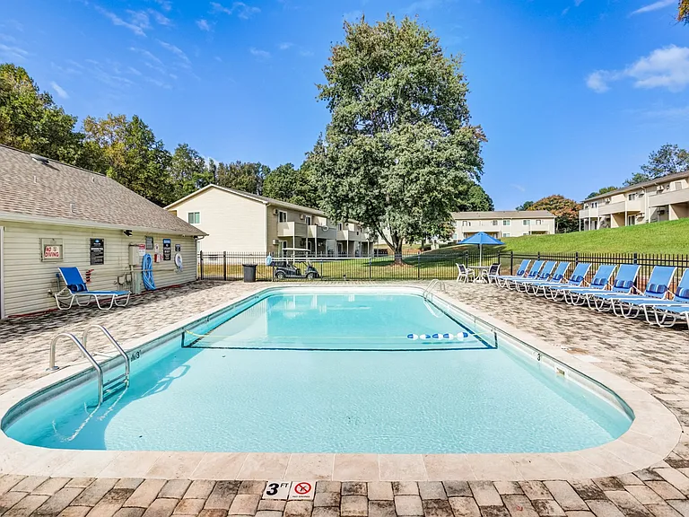 Huntersville Apartment Homes — Photo 9