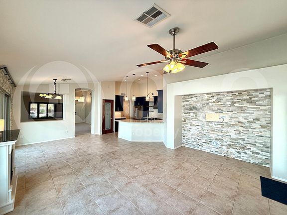 5th image of 1396 E Galveston St